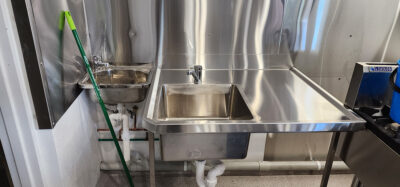 stainless-exhaust-hoods-benches-img11