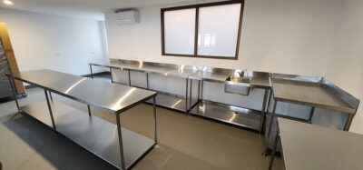stainless-exhaust-hoods-benches-img17